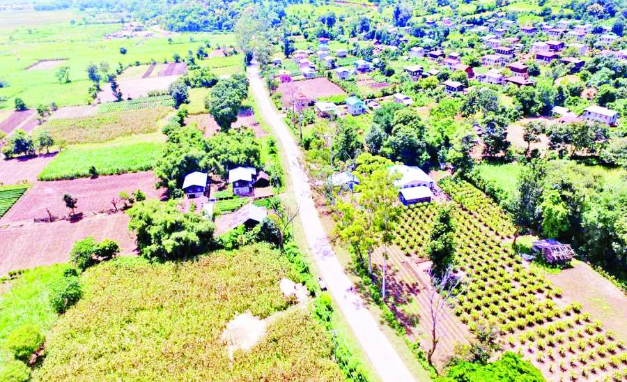 ဒေသလူမှုစီးပွားဖွံ့ဖြိုးမှုကို အထောက်အကူပြုနေသည့် တောင်ကြီးခရိုင်မှ လမ်းကွန်ရက်များ