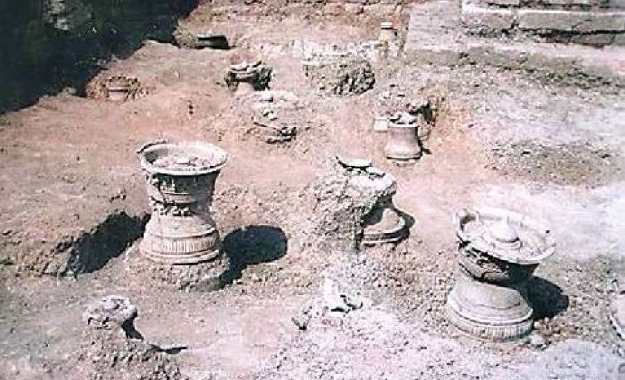 ဗိဿနိုးမြို့ဟောင်းမှ အနုပညာလက်ရာမြောက် ပျူအရိုးအိုးများ