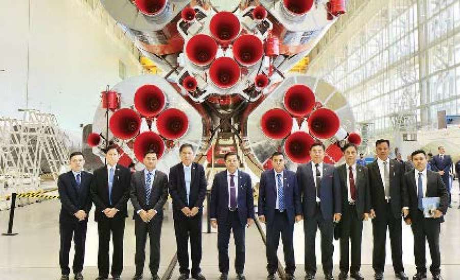 မဝေးသည့်နှလုံးသား ပိုနီးလာသည်