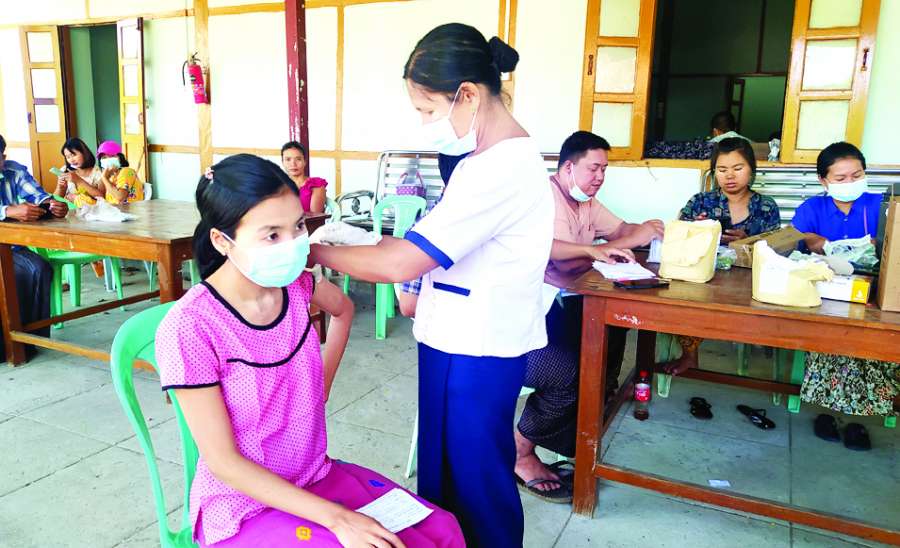 ကိုဗစ်-၁၉ စတုတ္ထလှိုင်းနှင့် ပေါ့ဆ၍မရသည့် တစ်ကျော့ပြန် အိုမီခရွန်