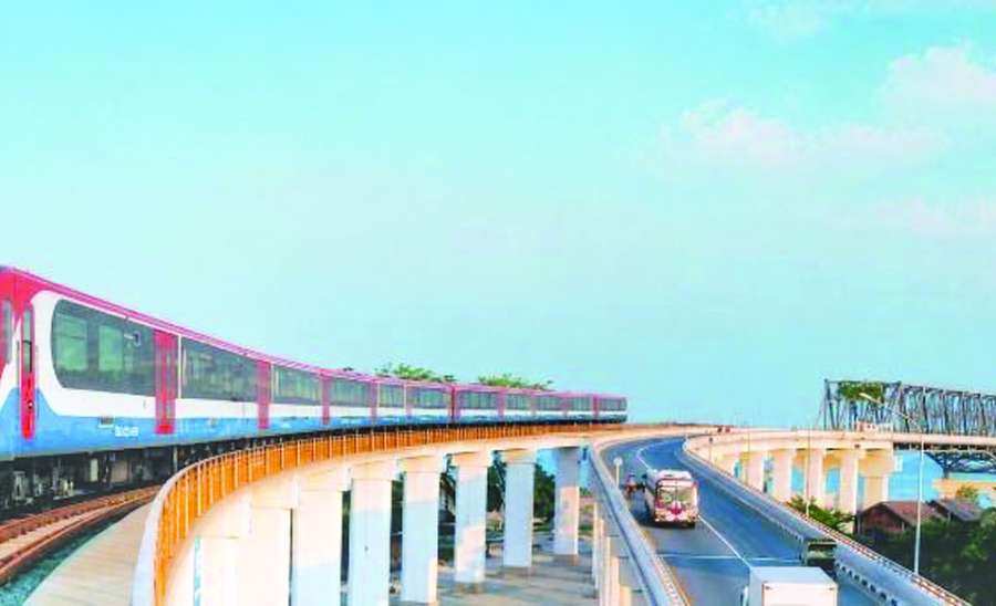 ရွှေဂုံ-ရွှေမြိုင်ပေါင်းကူးဖို့… မြစ်သံလွင်ကိုဖြတ်ကျော်လို့… DEMU စီးကြစို့