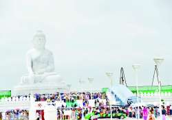 မာရဝိဇယဗုဒ္ဓရုပ်ပွားတော်မြတ်ကြီးသို့ အများပြည်သူဖူးမြော်နိုင်ရန် ဖွင့်လှစ်ပေးခဲ့သော ခုနစ်ရက်မြောက်နေ့ မြင်ကွင်း