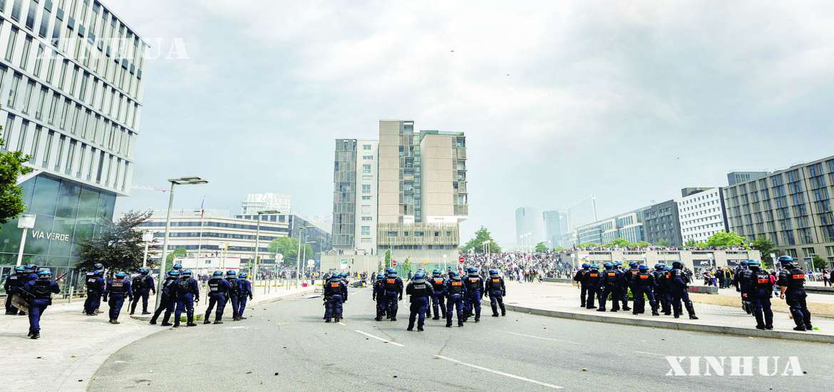 ဆောင်းပါး