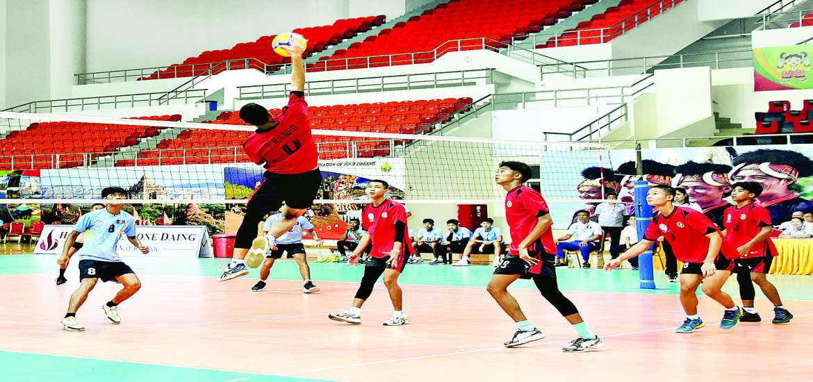 အသိမှသည် လေ့ကျင့်မှု၊ အလေ့အကျင့်မှသည် ယှဉ်ပြိုင်ခြင်းဆီသို့ 